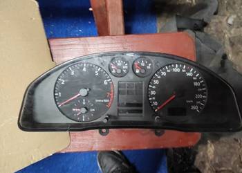 Audi a4b5 zestaw startowy(komputer licznik stacyjka)