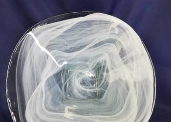 hiszpańska szklana patera na kwadratowej podstawie