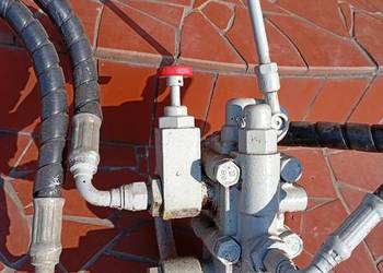 rozdzielacz hydrauliczny oryginał fabryczny mf 3 ursus 255 massey 235