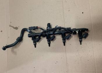 Listwa wtryskowa wtryski 06K133681A audi a5 8t lift