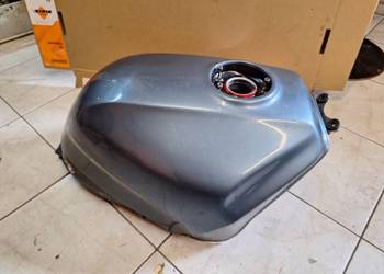 Honda CBR 1000 F SC24 bak cbr1000f zbiornik paliwa cbr1000 SC 24 sc21 21