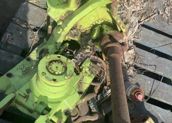 Merlo 34.7 - zwolnica zwrotnica komplet 050376