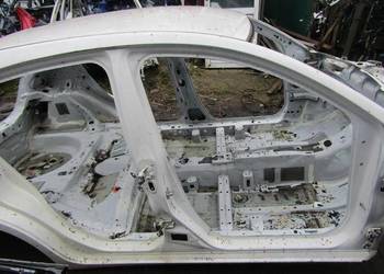 PRÓG SŁUPEK PRAWY BOK MAZDA 2 DJ