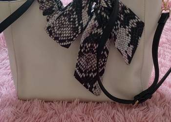 Torebka damska Carpisa ecru A4