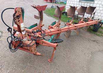 Pług Kverneland ES95 z packomatem