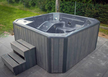 JACUZZI OGRODOWE 5 MIEJSC z HYDROMASAŻEM, PODGRZEWANE 3kW
