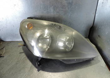 OPEL ZAFIRA B LAMPA PRAWA PRZEDNIA PRZÓD