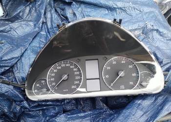 Mercedes w203 lift 1.8 licznik 2035408747