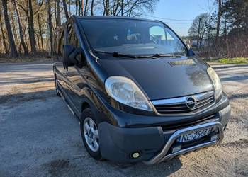 Opel Vivaro Long 8-os. 2.5 CDTI 146 KM – Webasto, Klima, Tempomat,