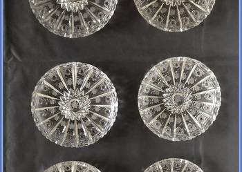 Sprzedam szklane talerzyki PRL ze szlifem  6 sztuk