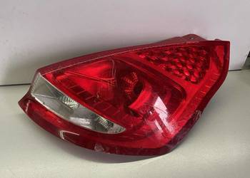 FORD FIESTA MK7 PRAWA LAMPA TYŁ 5D