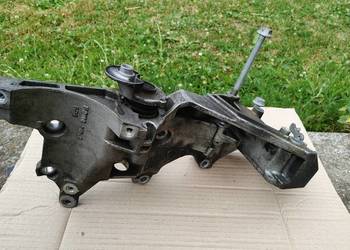 ŁAPA ALTERNATORA POMPY 1.6 TDI CAY GOLF VI A3 OCTAVIA LEON A1 03L903143Q