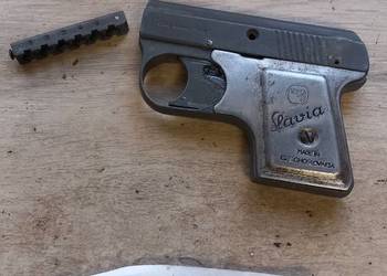 Straszak Slavia pistolet hukowy startowy 6mm