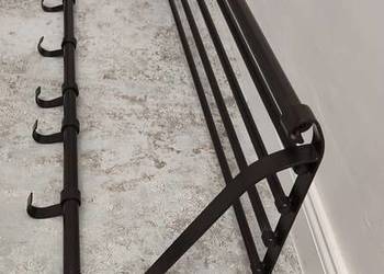Wieszak Ikea Portis na ubrania do przedpokoju z półką metalowy