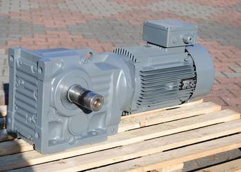Motoreduktor kątowy 9.2kw. 52obr./min. Firmy SEW.