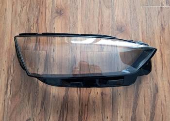 nowy klosz przedniej prawej lampy audi a5 z małym defektem wizualnym pokaza