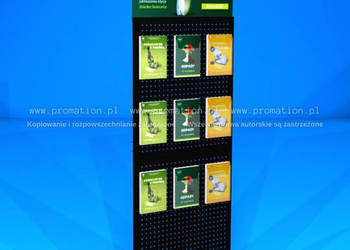 Mobilny stojak perforowany 9xA5 3x3 z topperem i personalizacją