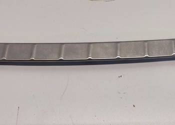 VOLVO XC40 OSŁONA PROGU BAGAŻNIKA PRAWA CHROM 31484139