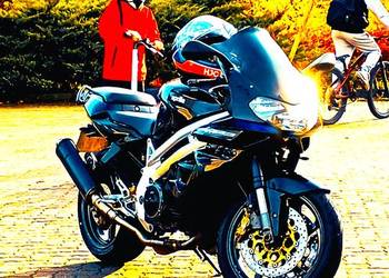 Aprilia śl 1000 falco