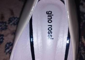 Buty na obcasie