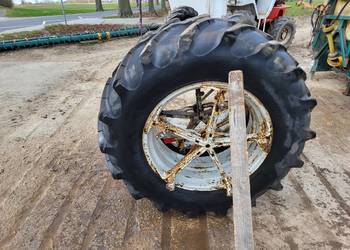 Koła bliźniacze 16.9 - 30 z szybko sprzęgami . W ladnym stanie . Dunlop