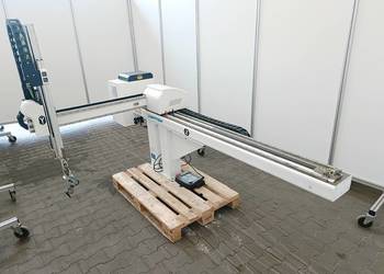 Robot kartezjański do wtryskarki 3 osiowy picker pivot