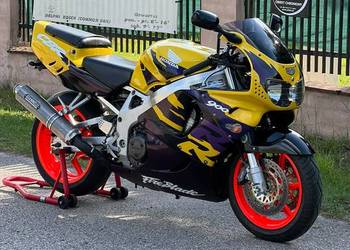 CBR000RR SC33 oryginal super stan