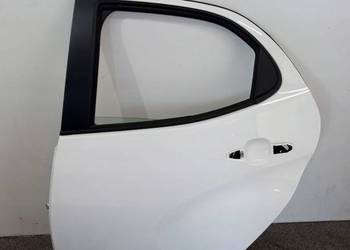 DRZWI  LEWE TYŁ 040   Toyota Yaris IV (2020-   )