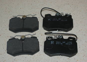 KLOCKI HAMULC. PEUGEOT 205,309 83-94 Z CZUJ.ABS 36579