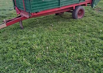 Rozrzutnik obornika jednoosiowy