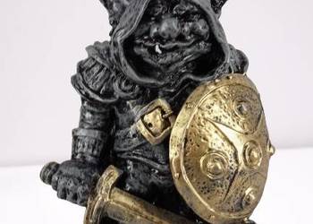 Figura Dekoracja Gargulec z Tarczą