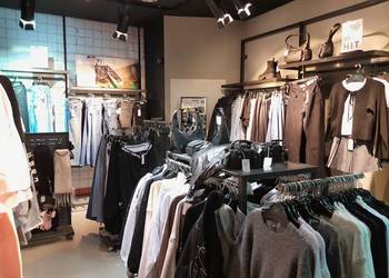 Meble Cropp wyposażenie sklepu 150 m kw