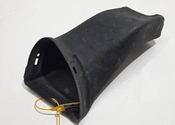 WLOT POWIETRZA NA TARCZE LEWY BMW E60 M PAKIET 7896587