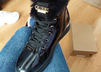 Śliczne buty damskie botki