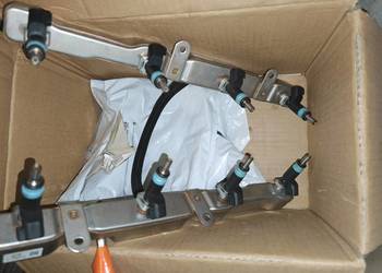 Listwa wtryskowa, wtryskiwacze komplet 8 sztuk Jeep Grand Cherokee SRT