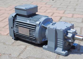 Motoreduktor 1,5kw. 292obr./min. SEW