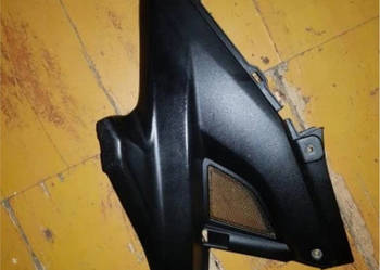 Yamaha Aerox 50 2T 97-12 prawy trojkat wypelnienie plastik jak nowy