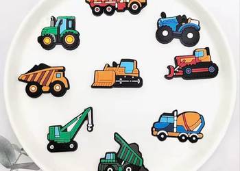 Przypinki do butów typu crocs charms piny maszyny pojazdy budowlane 9 szt