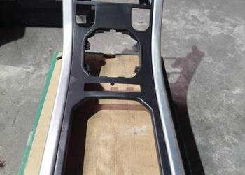 Element konsoli środkowej land Rover evoque