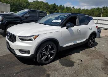 2020 VOLVO XC40 T5 R-DESIGN