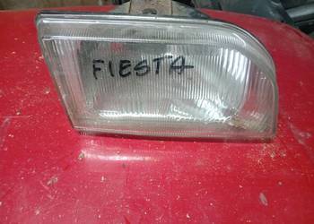 Fiesta mk3 reflektor prawy