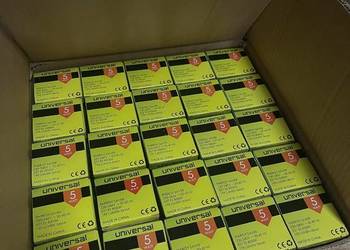 Karton 50 żarówek Universal