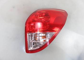 LAMPA PRAWA TYLNA TOYOTA RAV 4 III 