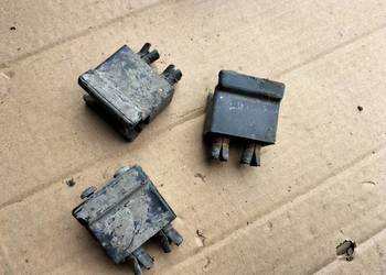 FIAT 126P 126 P ELEGANT MALUCH UCHWYT ŚLIZG MOCOWANIE ZDERZAKA