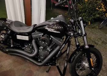 Sprzedam H-D DYNA STREET BOB  Z małym przebiegiem 9050 km z 2014 roku