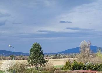 Apartament z widokiem na Góry Sowie i Sobótke.