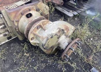 Zwolnica Zwolnice Przekładnia Zetor 5511/6711/5711 Ursus C-360