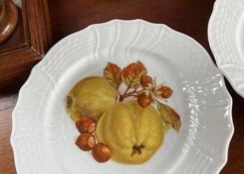Talerzyk Hutschenreuther. Germany.  Form Dresden. Z owocami.   Pochodzi z w