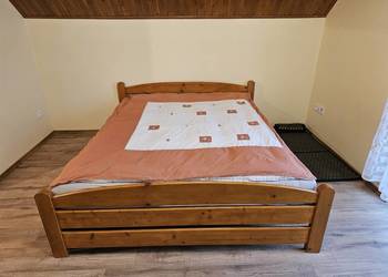 Sypialnia - łóżko 160x200 + komoda sosna
