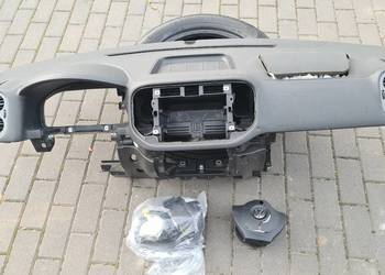 Deska plus napinacze pasów plus poduszka w kierownice VW Tiguan do